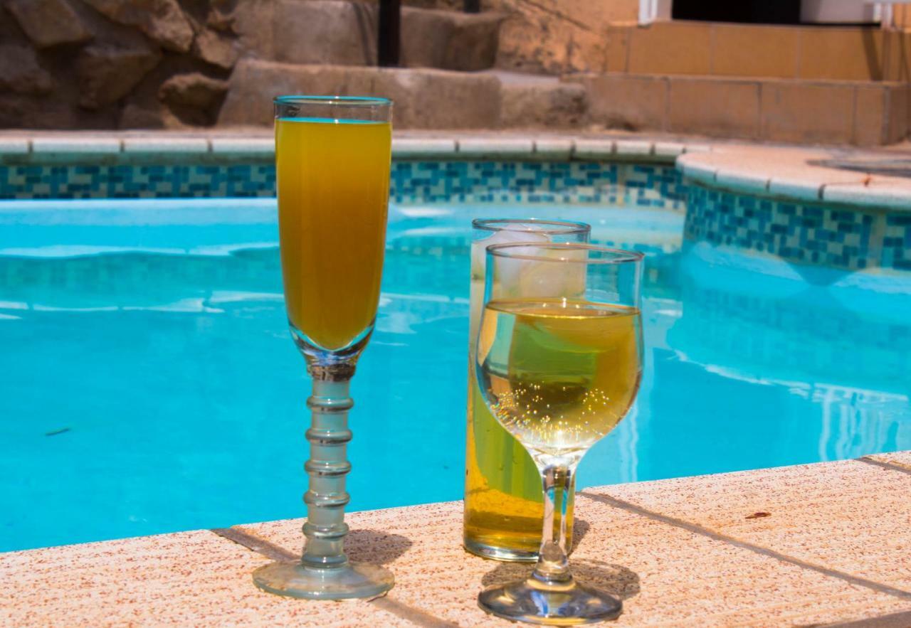 Yoieli Guest House Windhoek Ngoại thất bức ảnh