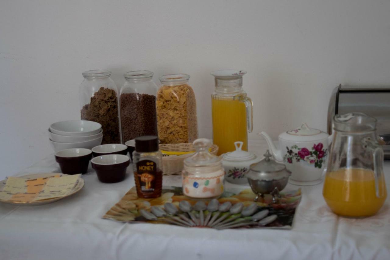 Yoieli Guest House Windhoek Ngoại thất bức ảnh